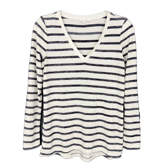 GAP Women’s V-Neck Pullover Lightweight Sweater S White Black Striped EUC B10 - Picture 1 of 5